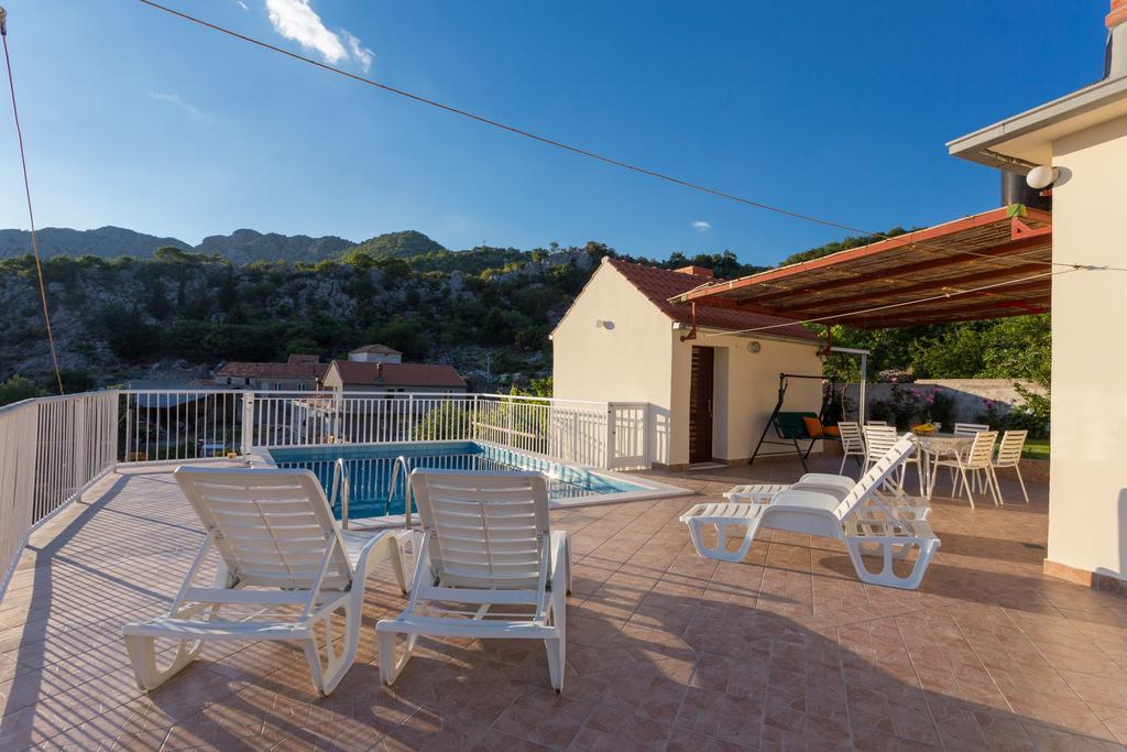 Holiday Home Urlovic Gruda Kültér fotó